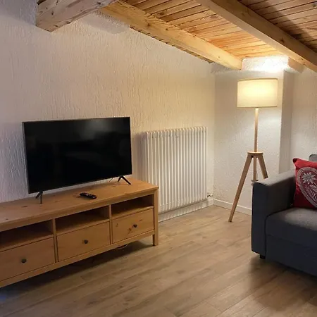 Apartament Chez Tina *